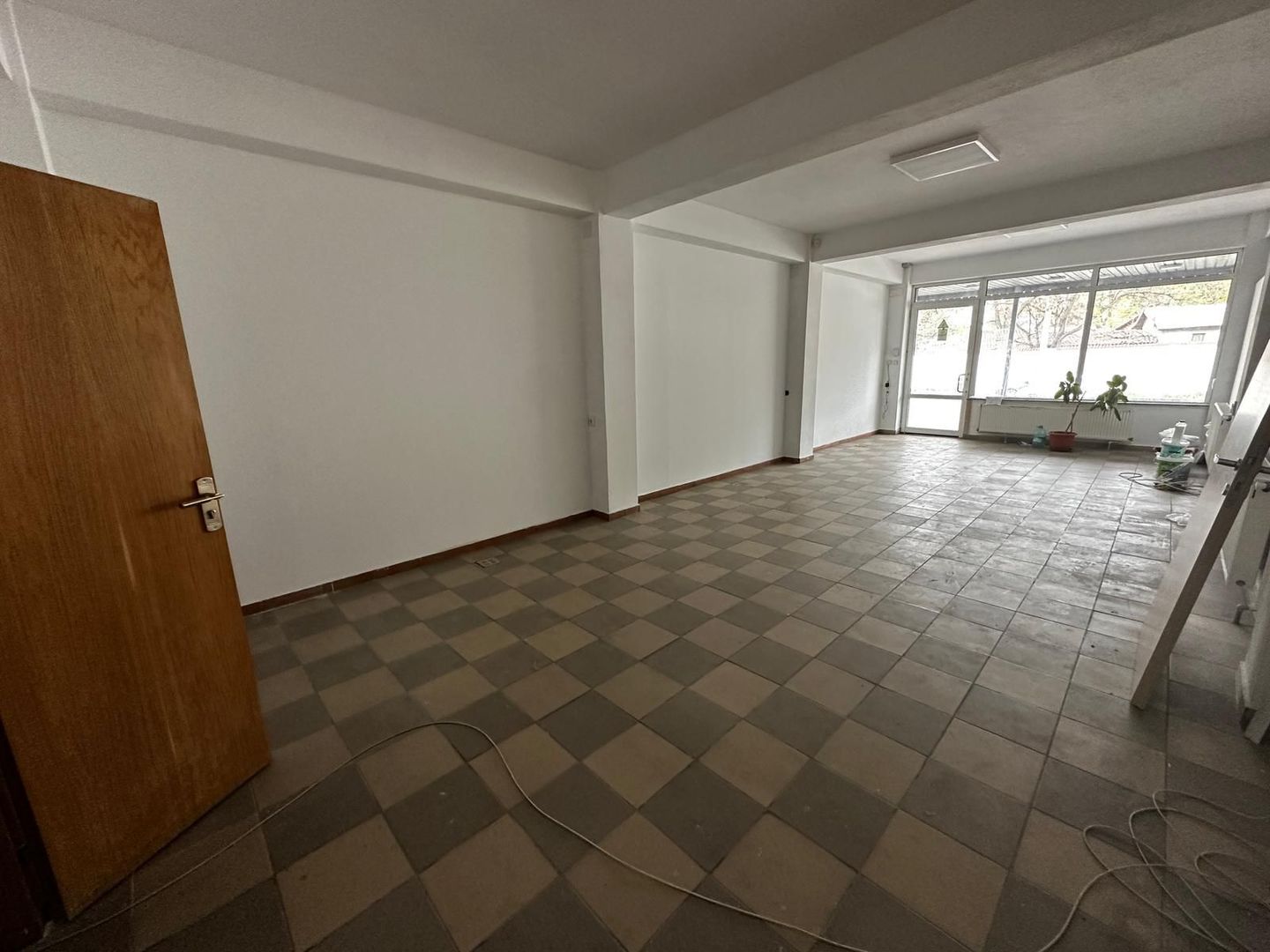 Spatiu Comercial Birouri Stradal Bucurestii Noi 2min Metrou Straulesti - Poză 15