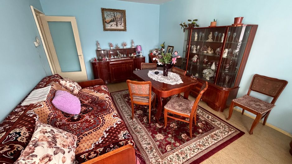 Apartament 2 camere, etaj 1 - zona Cetate - Poză 1