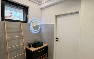 Vilă **6 camere  **451mp // Zona Iancu Nicolae - Poză 33