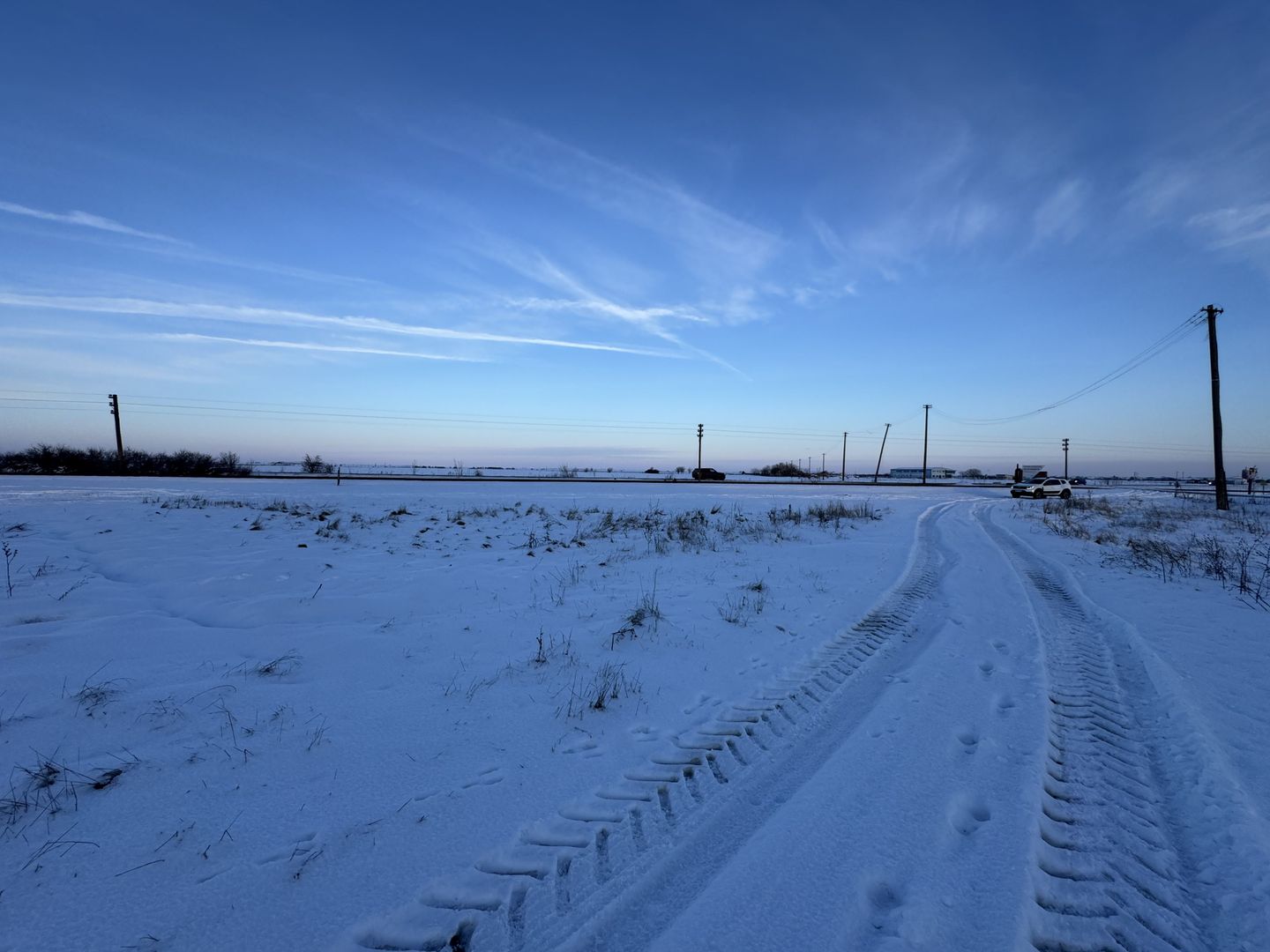 Vand Teren Extravilan Becicherecu Mic(zona industriala) 18.000mp,Utilitati - Poză 5