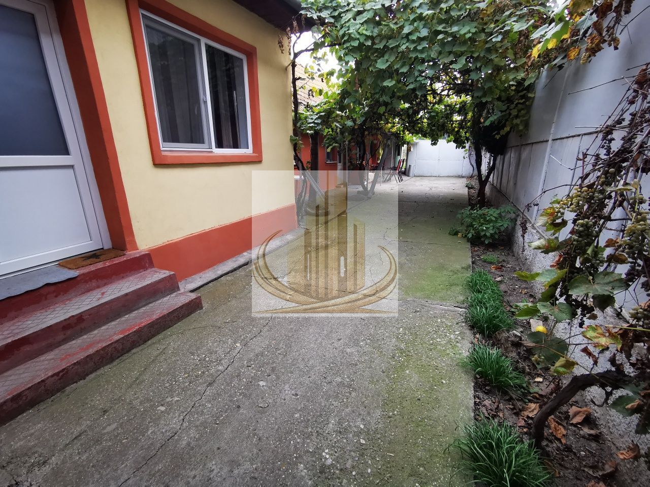 Casa individuala Mehala teren 740mp 200.000 Euro - Poză 3