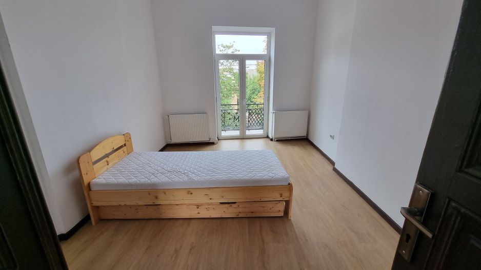 APARTAMENT SUPERB ZONA KOGALNICEANU - Poză 2