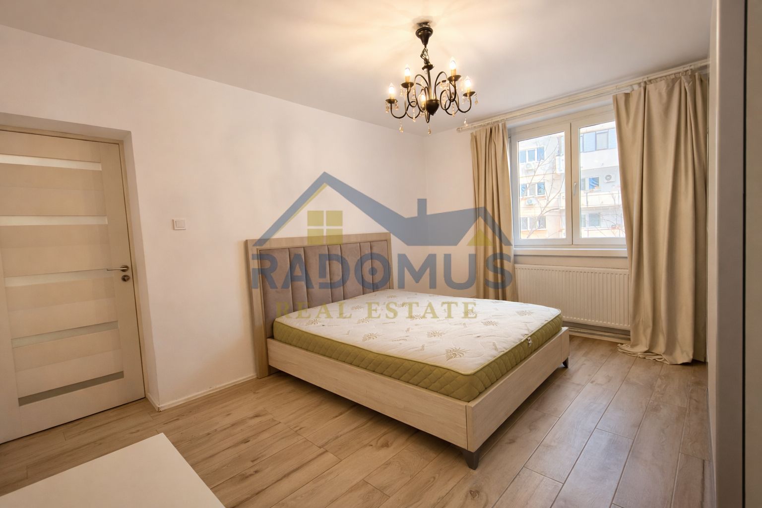 3 camere | Renovat | Str. Mandra | Boxa+Curte | 79.900€ | 0% Comision - Poză 1