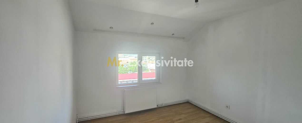 De vânzare apartament 2 camere decomandat | Zona 8 Mai - Poză 17