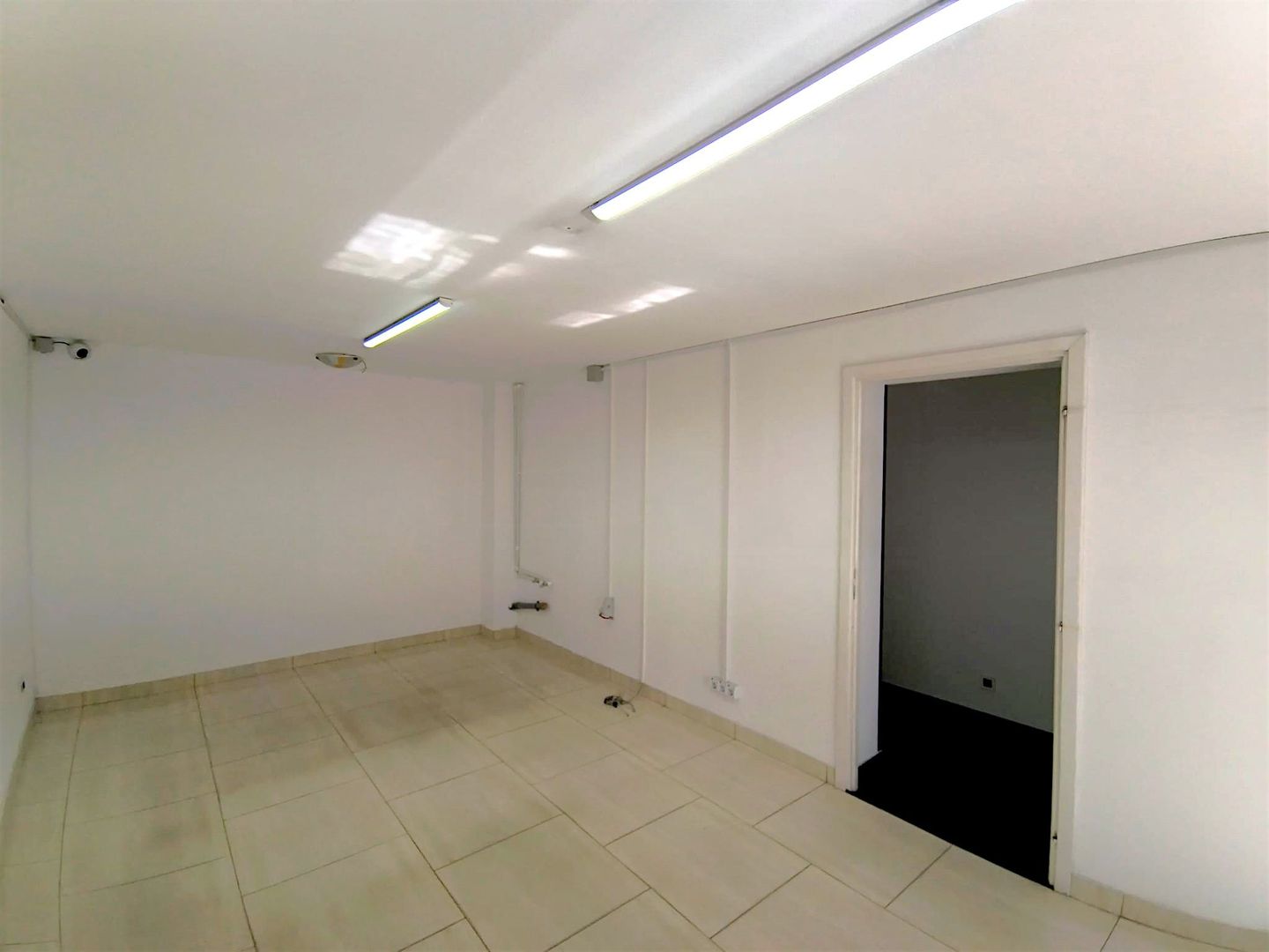 Spațiu Comercial 60 mp | Burdujeni | Parter | Vad Pietonal Intens - Poză 2