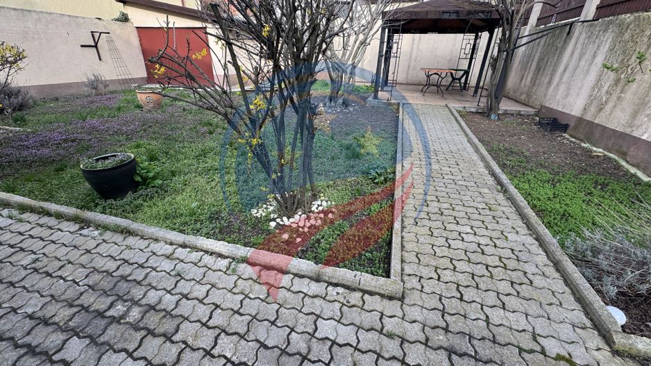 Casă p+1 formata din doua apartamente - Poză 3