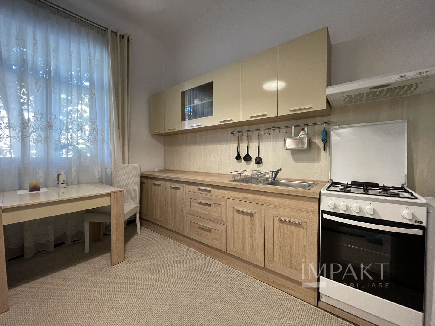 Apartament cu o cameră în zona centrala! - Poză 6