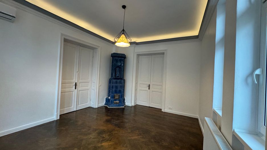 Etaj intreg, 5 camere in VILA INTERBELICA 180 mp, renovat - Poză 8