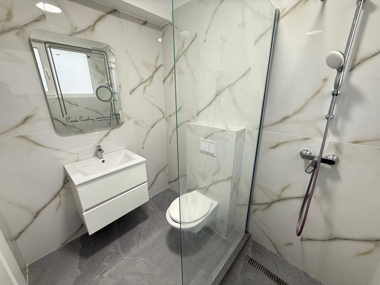 Vila Indivduala Aerocity Tunari - Poză 8