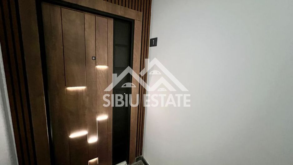 Apartament 3 camere, 2 bai Sibiu central Imobil Top lift garaj boxa - Poză 20