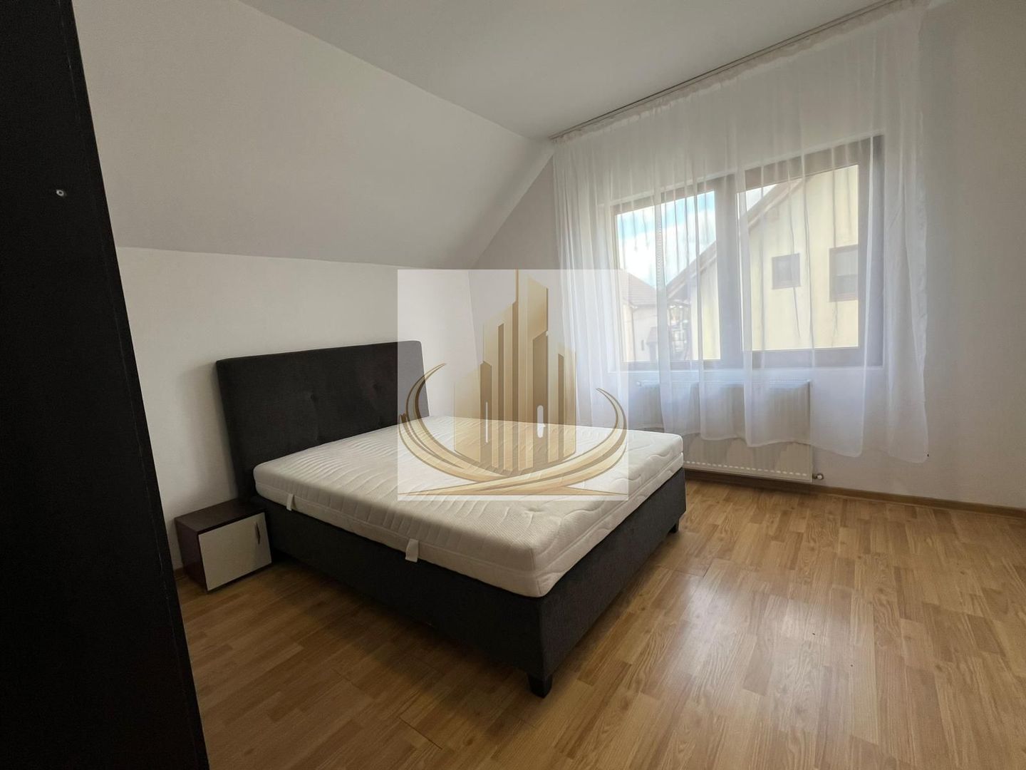 Casă individuală, 115 mp–Dumbrăvița, zonă liniștită, aproape de padure - Poză 7