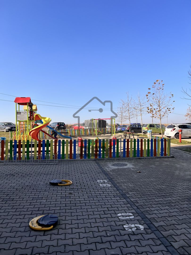 Ap. etaj 1,decomandat,2 camere,2balcoane,loc de parcare/Sibiu/Aeroport - Poză 8