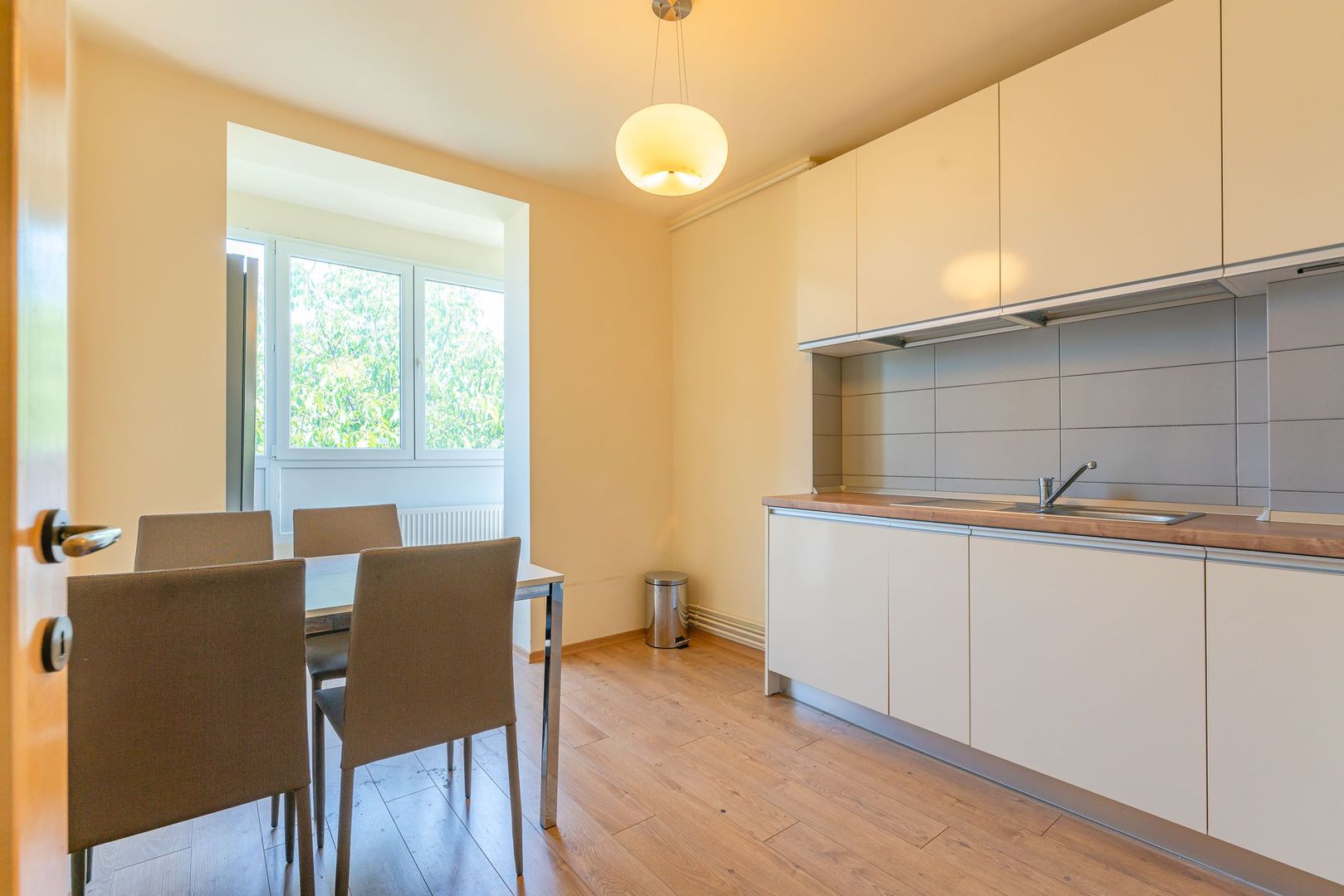 Apartament zona ONIX, mobilat si utilat - Poză 1