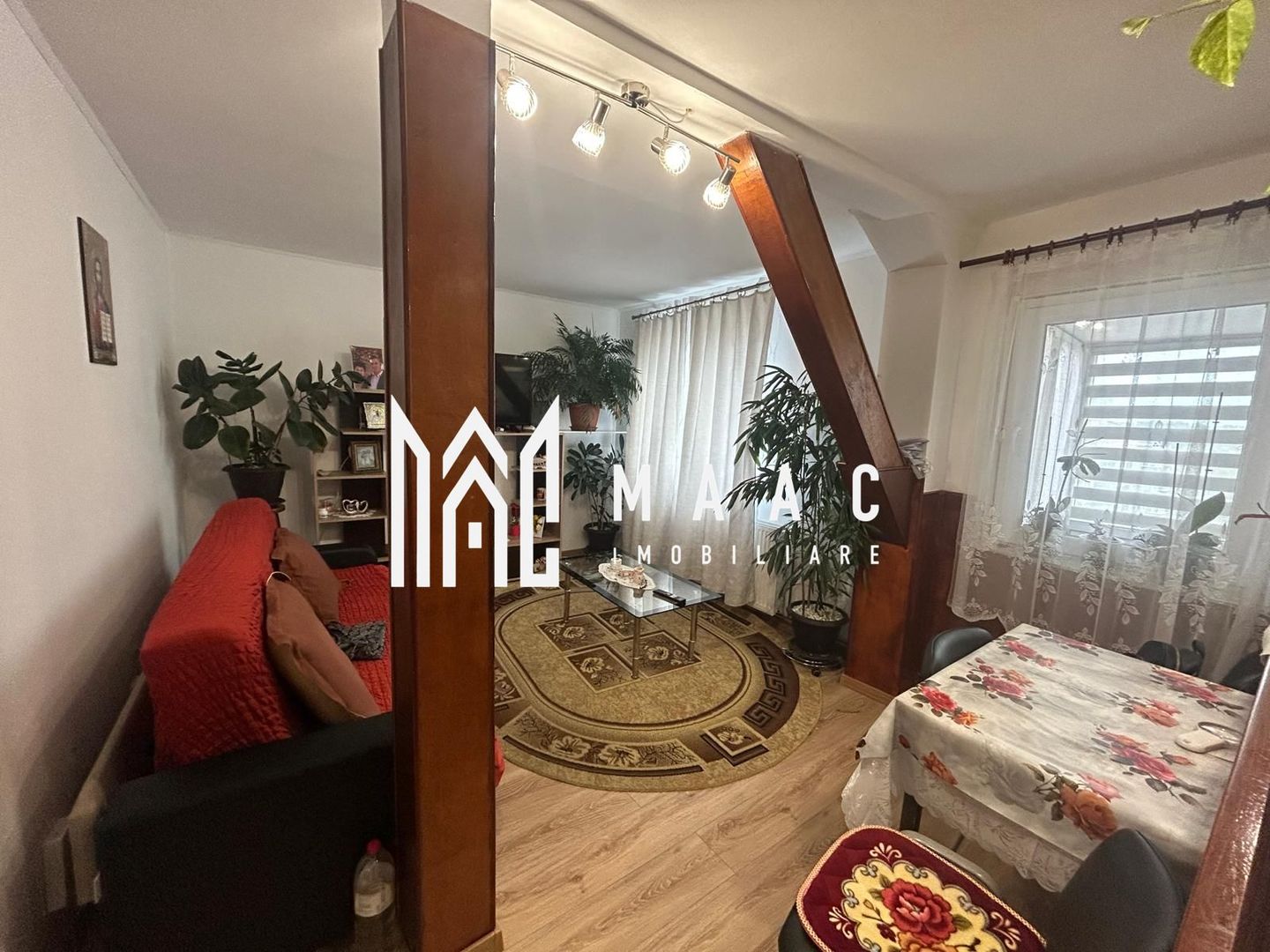 Apartament 3 Camere I Decomandat I Balcon I Valea Aurie - Poză 2