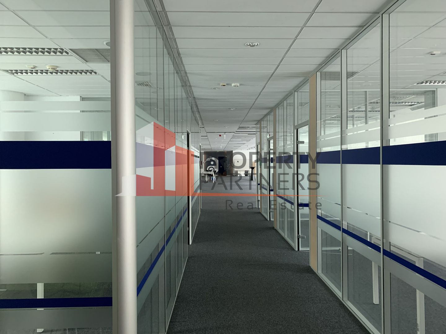 Spatiu de birou - Poză 2