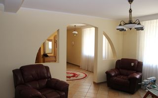 Casă / Vilă cu 3 camere de vânzare în zona Bartolomeu - Poză 24