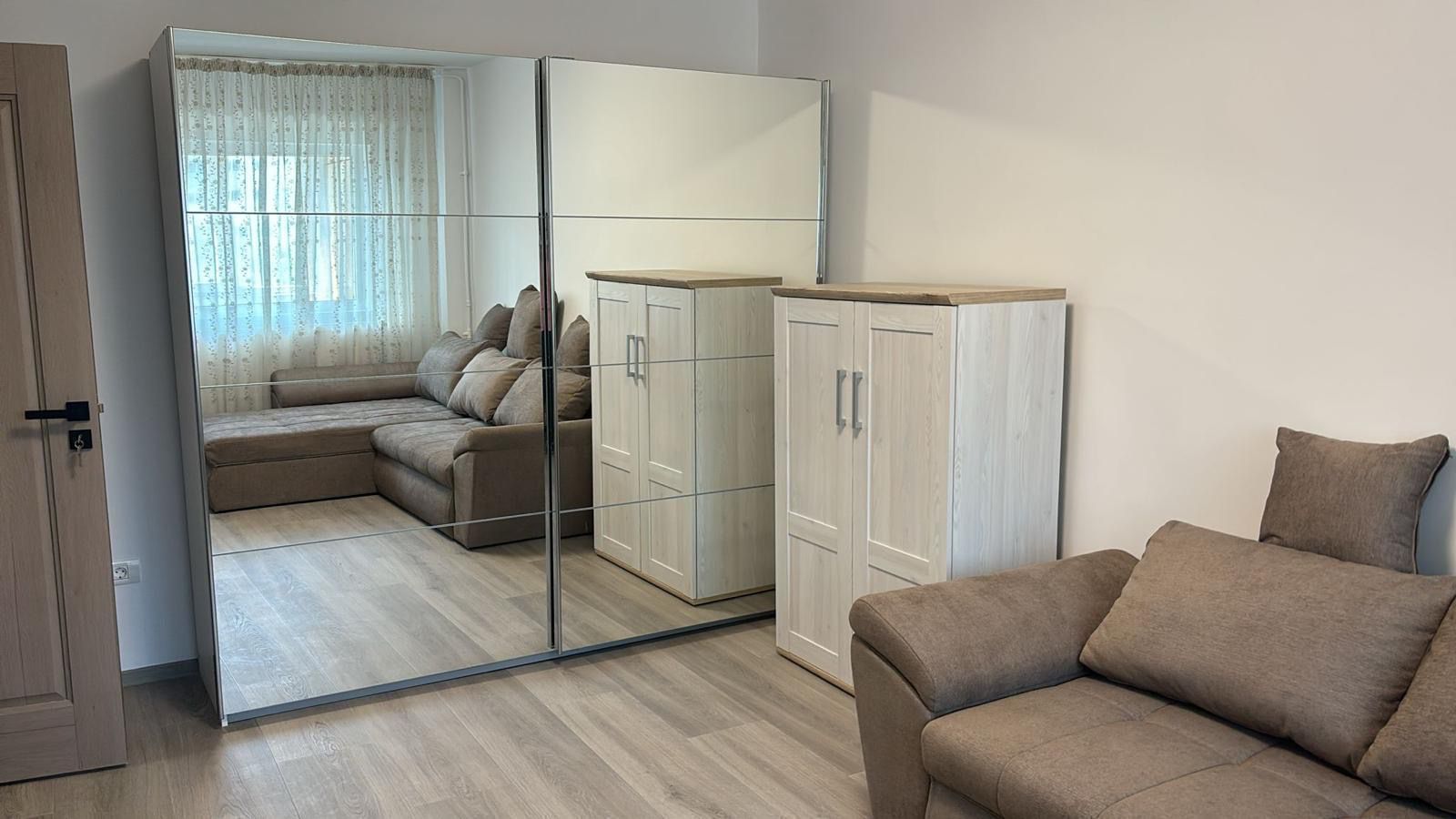 Prima închiriere | 2 camere decomandat | 65 mp | Zona Biserica Capra - Mega Mall - Poză 2