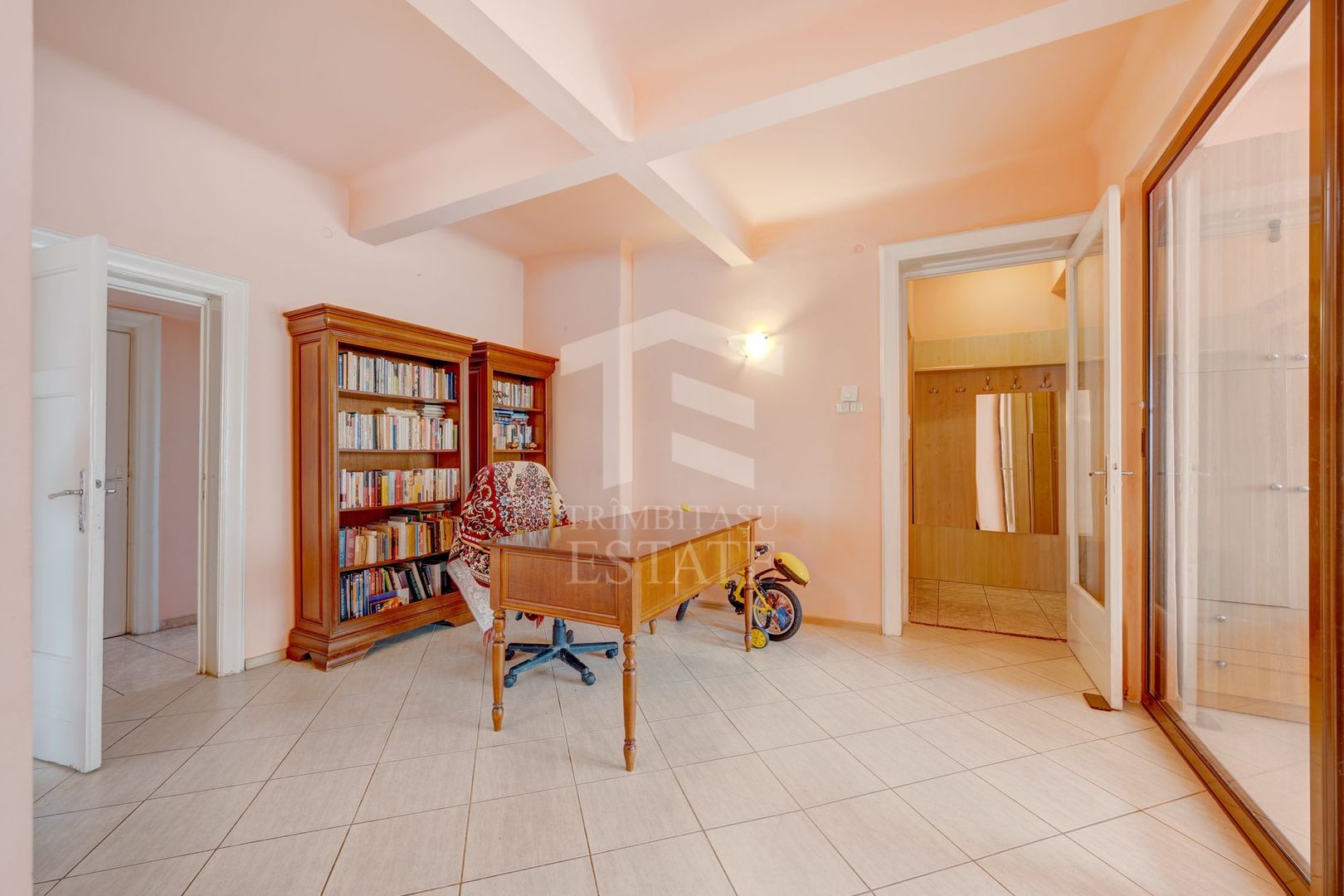Zona C Calarrasilor ,apartament în imobil interbelic - Poză 6
