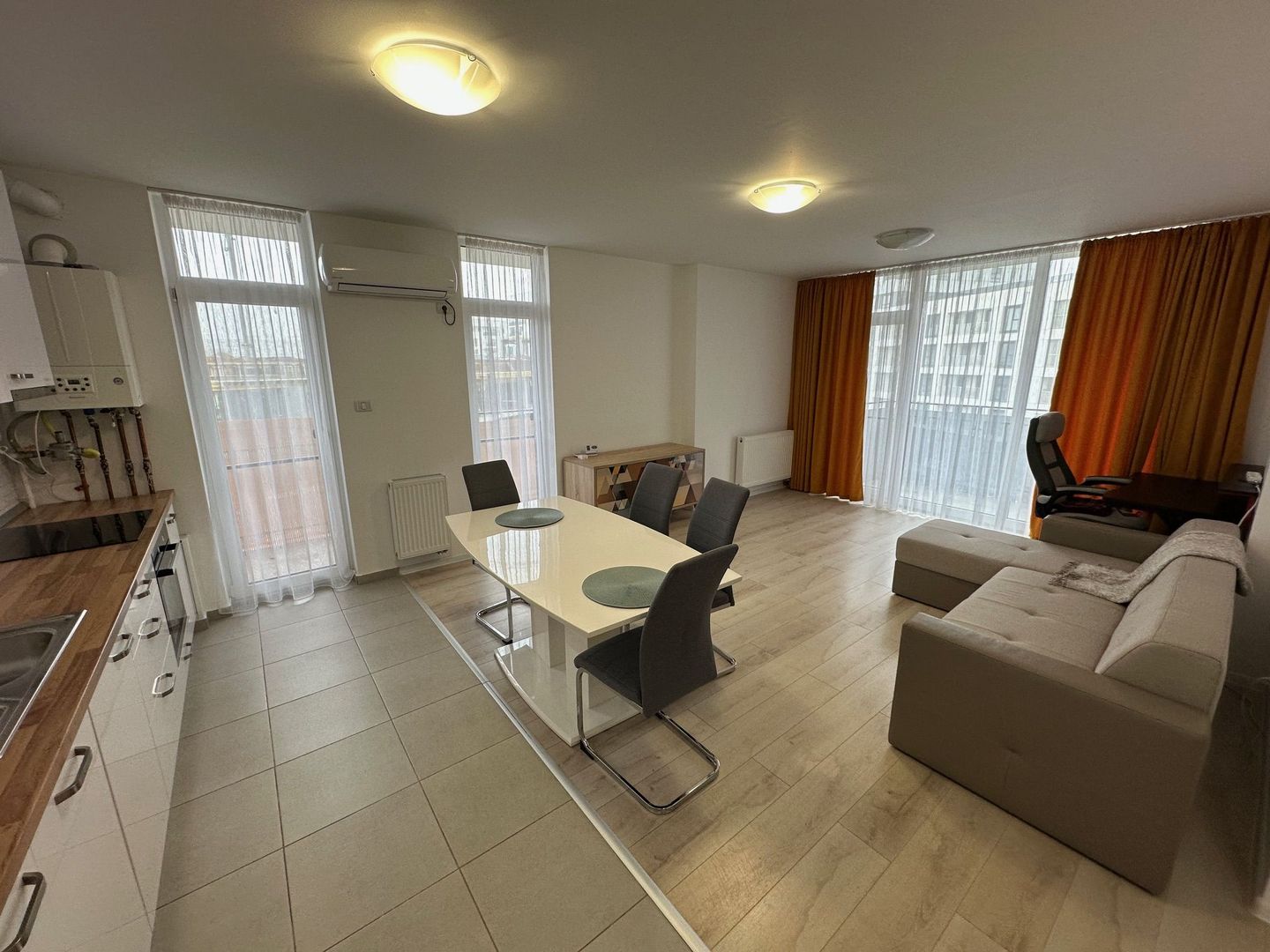 Apartament 3 camere zona Centrală / loc parcare subteran - Poză 2