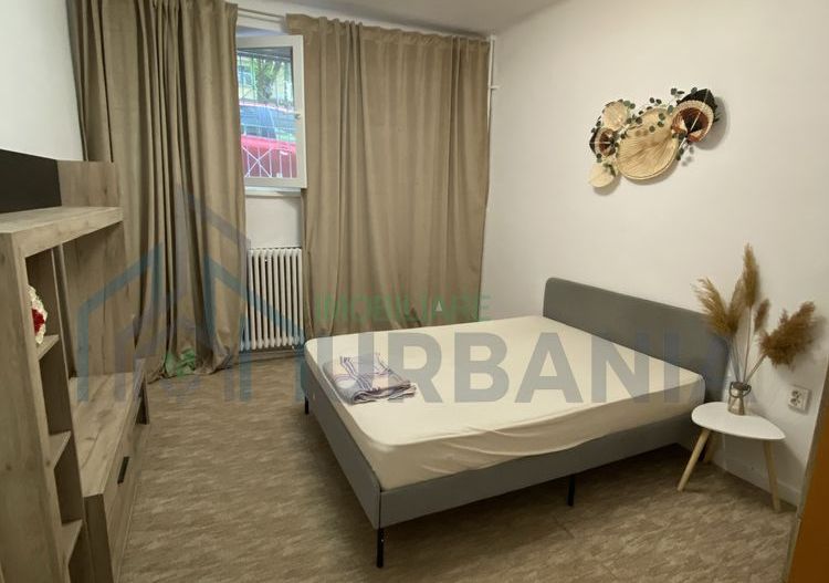Apartament cu o cameră de închiriat, zona centrală (lângă Spitalul CFR) - 400 € - Poză 3