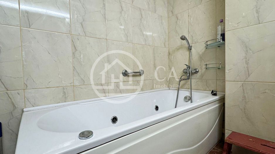 Apartament de închiriat cu 3 camere în Centrul Civic, Oradea - Poză 12