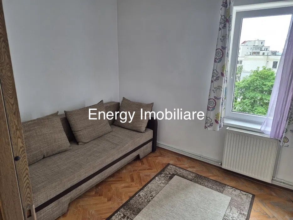 Apartament cu 3 camere,zona Tudor - Poză 2