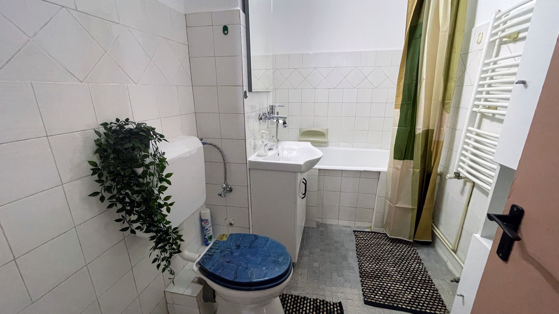 Apartament 2 camere la etajul 1 -zona Bucovina - Poză 15