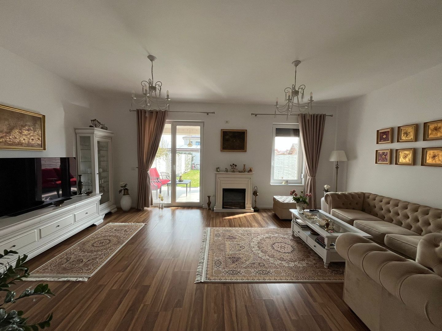 Ocazie! Casă înșiruită în Dumbrăvița, zona Cora - Poză 1