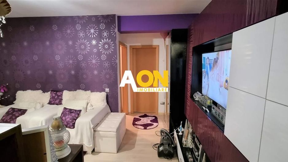 De vanzare apartament 2 camere bloc nou Cetate - Poză 2