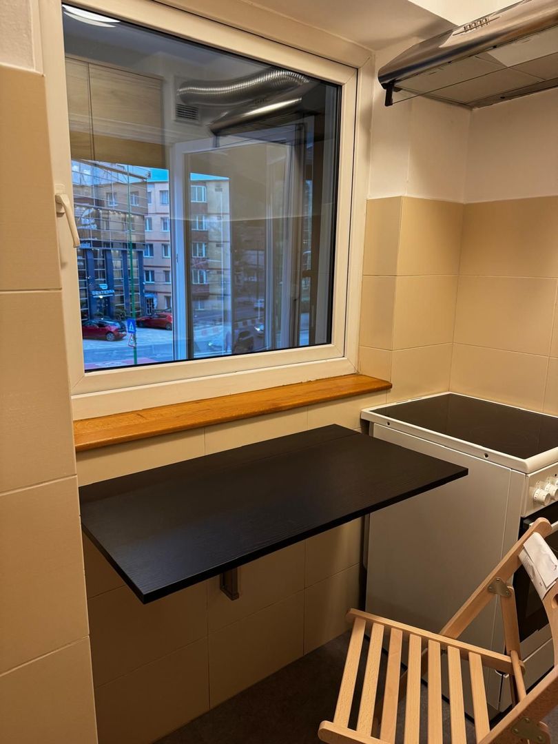 Garsoniera Centrul Civic bloc de apartamente - Poză 7