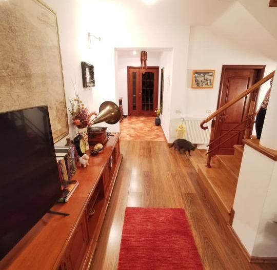 Casă spațioasă și elegantă în Dămăroaia- Jiului- Izbiceni- Comision 0% - Poză 27