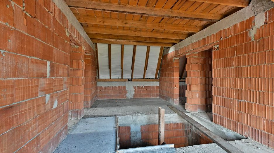 Sala de evenimente cu  piscina si foisor Biled COMISION 0 % CUMPARATOR - Poză 39