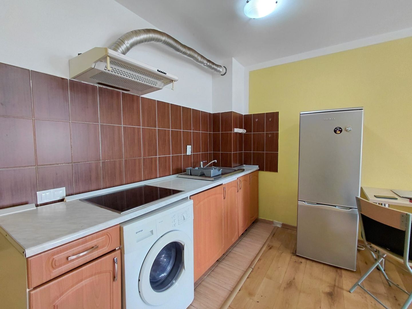 Garsoniera moderna de vanzare etajul 2 Strada Stefan cel Mare - Poză 4