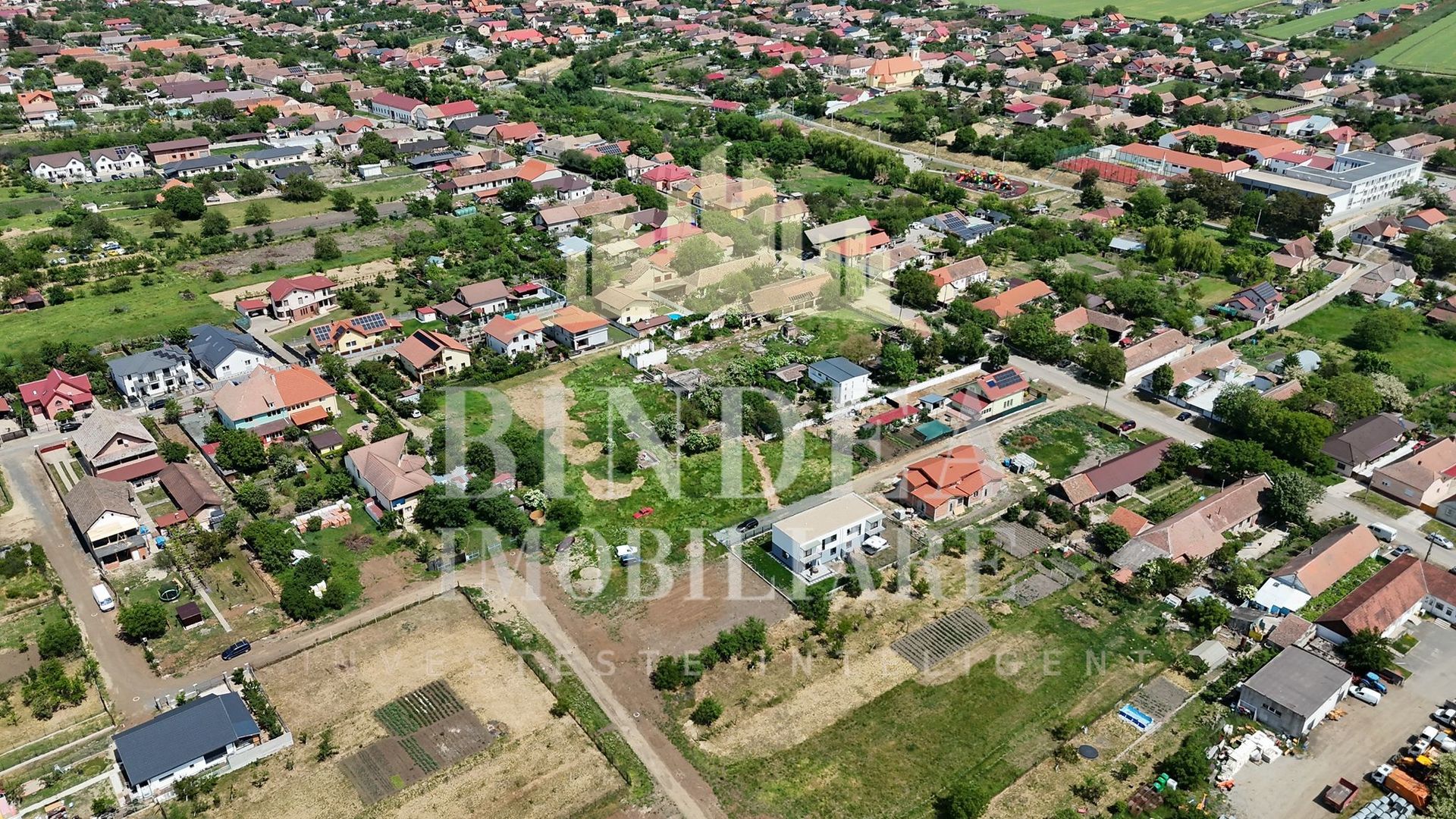 Teren intravilan 700mp- 65euro/mp Giarmata - Poză 5