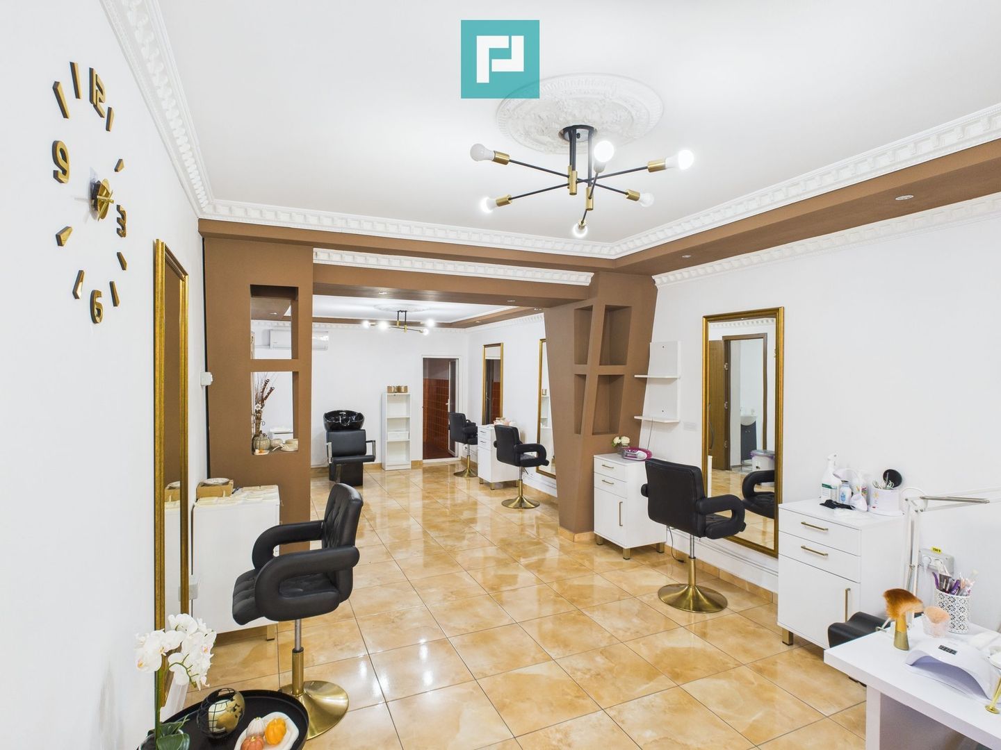 Casă cu spațiu comercial Arad, calea Aurel Vlaicu - Poză 2