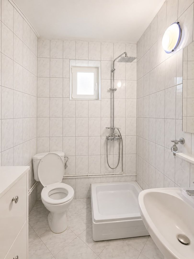 Casa de vanzare si teren 1360mp in Viile Noi Constanta - Poză 14
