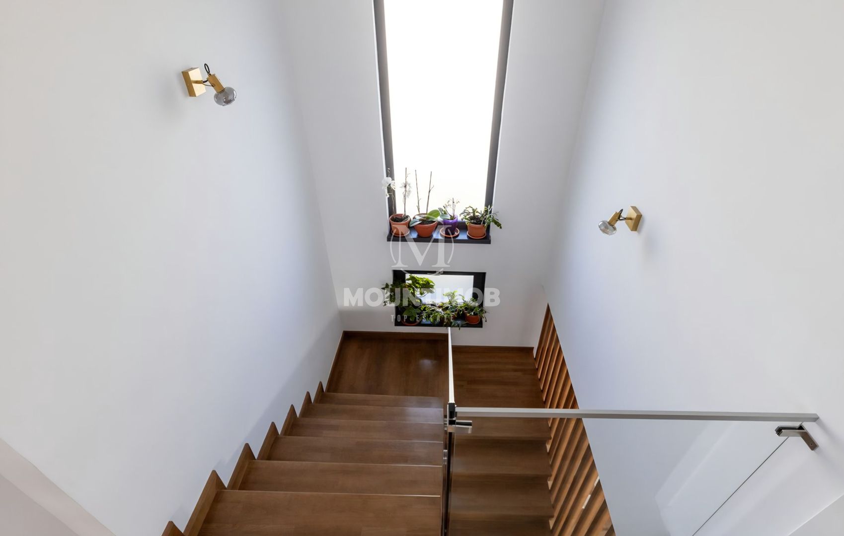 Casa moderna,4 camere, pompă de căldură si panouri fotovoltaice - Poză 10