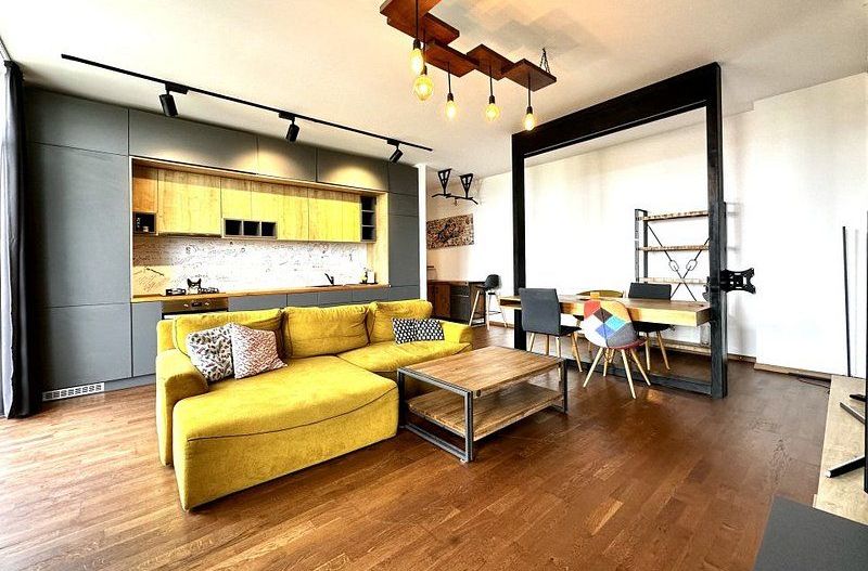 Apartament cu 2 camere, priveliște spre pădure, cochet si primitor, zona Lipovei - Poză 1