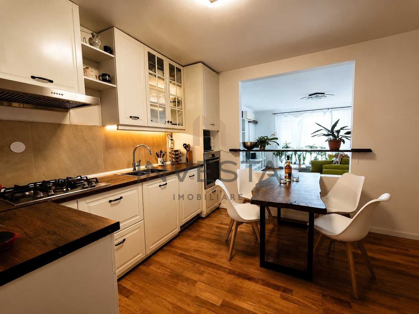 Apartament 4 camere, 92 mp utili + terasa 105 mp, zona Intre Lacuri - Poză 1