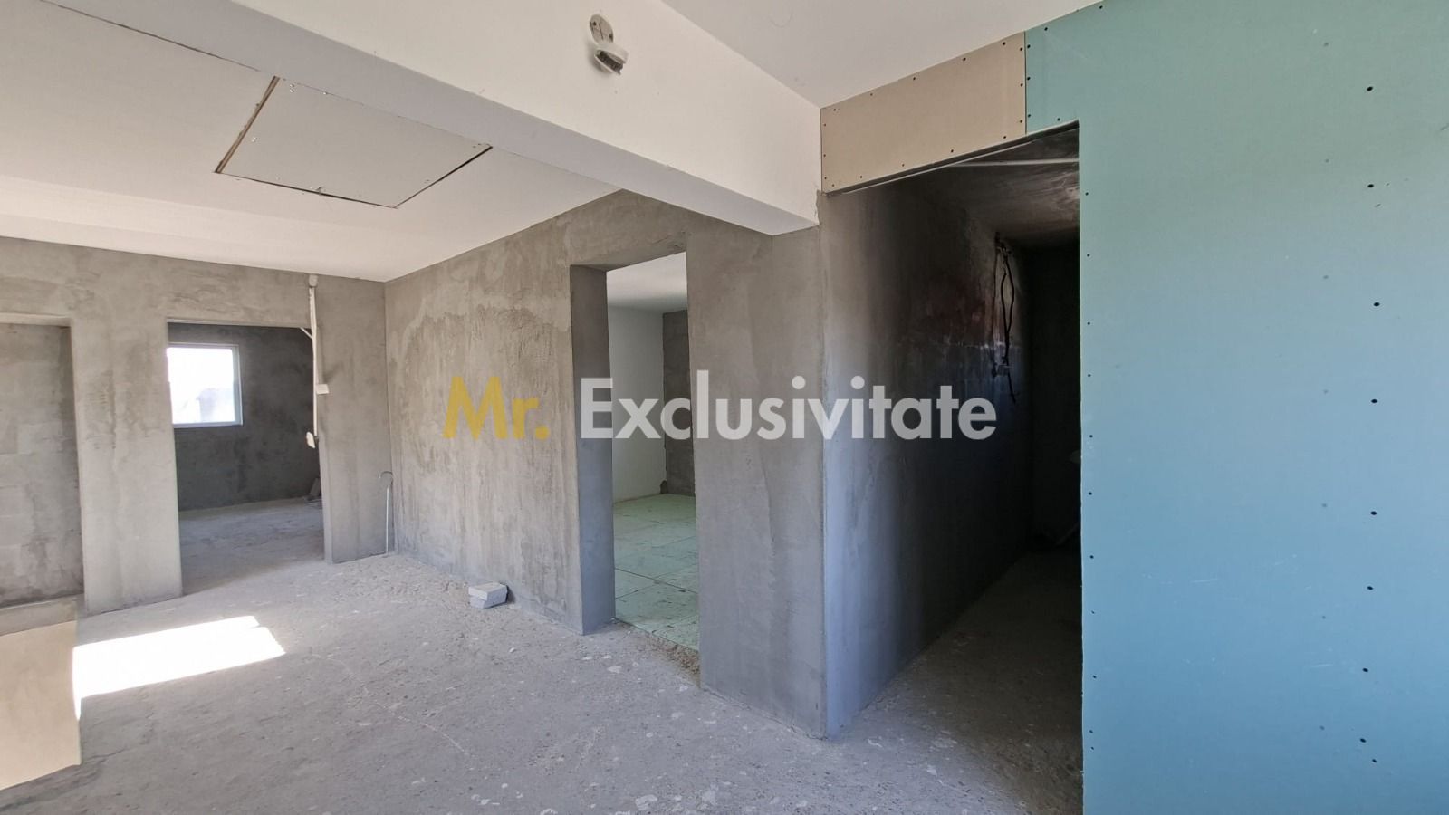 Vanzare Casa P+1E Bananai-Prundu teren 1363 mp - Poză 8