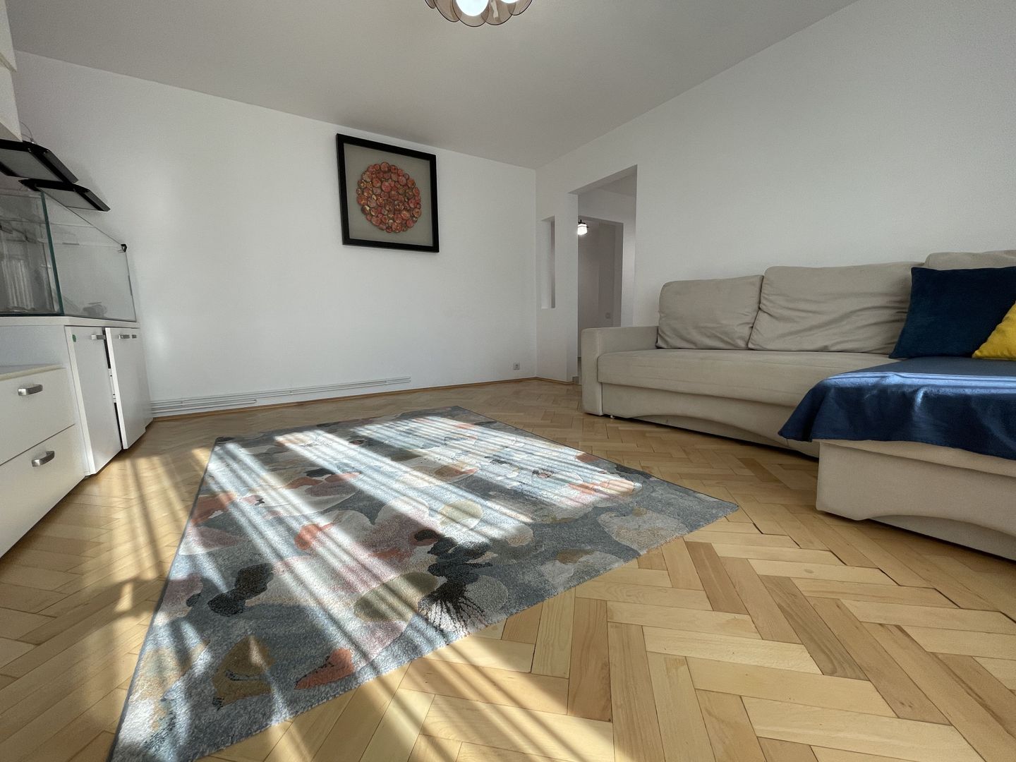 Apartament cu patru camere si garaj in zona Aradului - Poză 3
