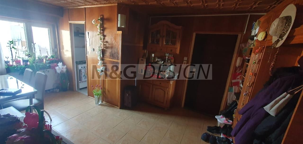 Apartament 3 camere2 bai 2 balcoane Centrala proprie. - Poză 9