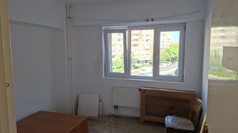 BRASADAS inchiriaza ap cu 4 cam etaj 3/8 cu lift in Micro 17. - Poză 5