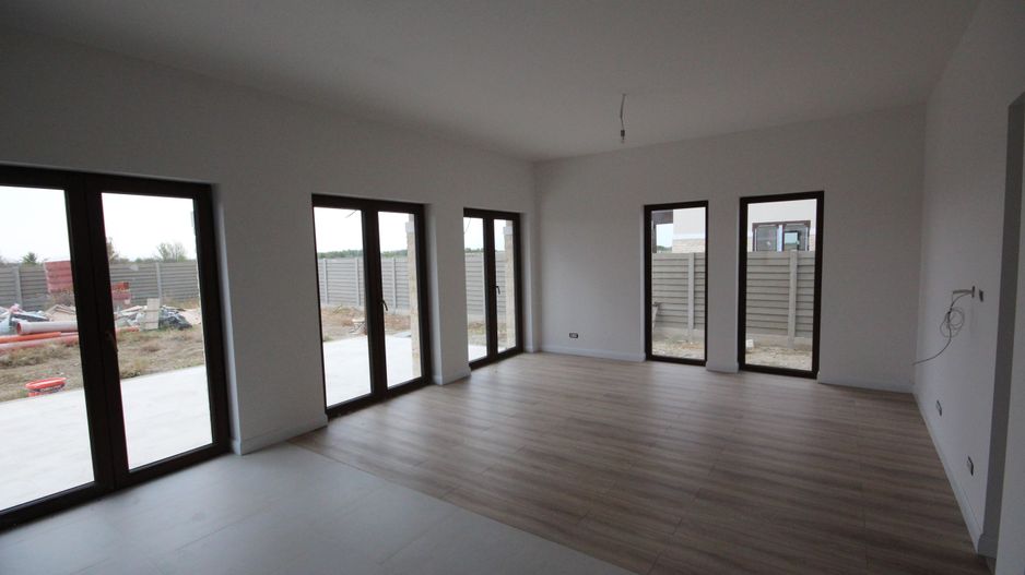 VILA INDIVIDUALA FINISATA LA CHEIE - Poză 5