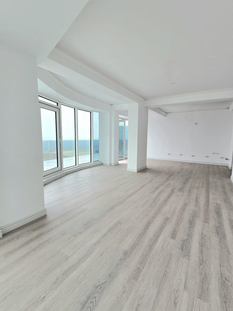 3 Camere Lux, Vedere Directă la Mare, White Titanic, Mamaia Nord, in Rate - Poză 7