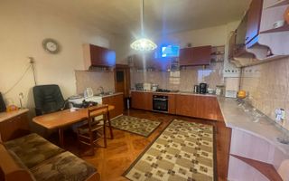 2 Case intr-o Curte/Zona Ultracentrala/Pretabil activitati Comerciale - Poză 9