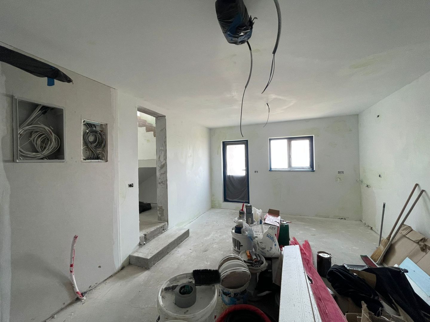 Casă individuală cu garaj-Moșnița Veche - Poză 17