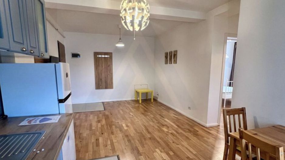 Apartament modern 54 mp utili 2 balcoane si parcare Calea Surii Mici - Poză 4