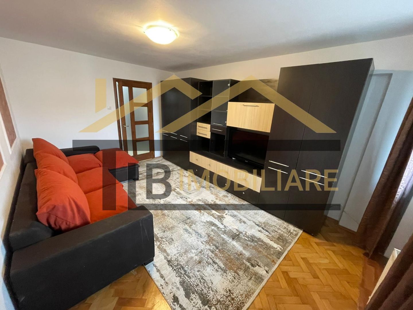 Apartament de 3 camere, 70mp, Zona Central - Poză 2