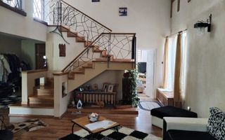 Casă cu etaj strada.Moara de Vănt - Poză 3